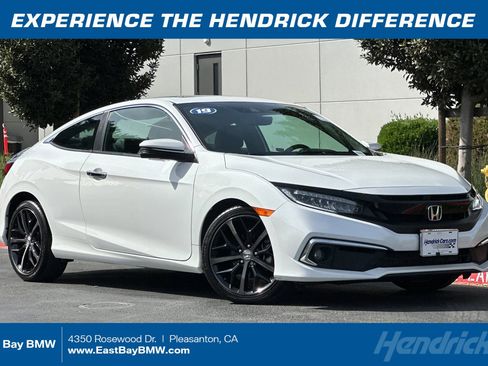 Used 2019 Honda Civic Touring image 1