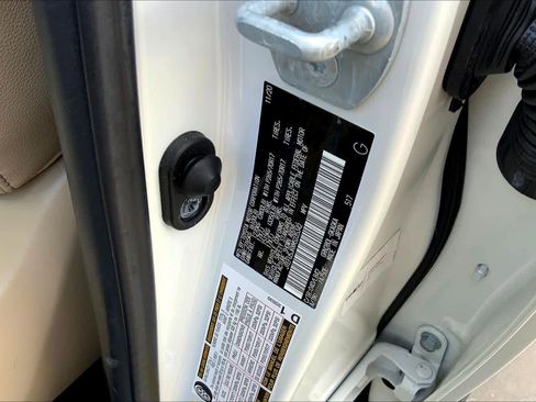 Used 2021 Toyota 4Runner SR5 Premium w/ Moonroof Package image 35