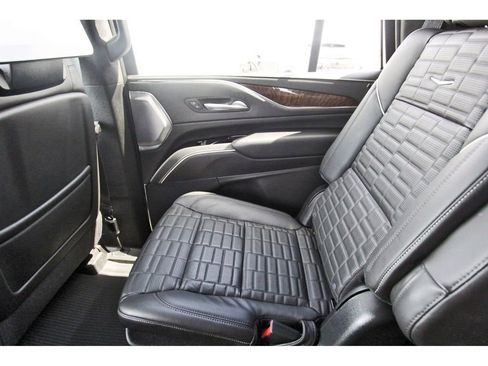 Certified 2024 Cadillac Escalade Sport Platinum w/ LPO, ONYX Package image 12