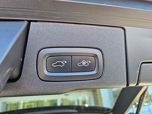 Used 2021 Volvo XC60 T6 Inscription w/ Protection Package Premier AWD/4WD image 13