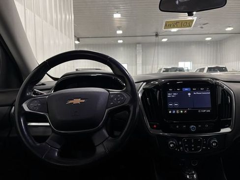 Used 2020 Chevrolet Traverse LT image 5