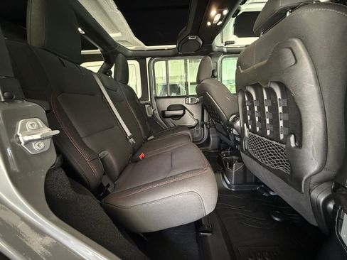 Used 2021 Jeep Wrangler Unlimited Rubicon image 26