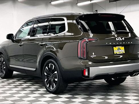 Used 2025 Kia Telluride SX Prestige AWD/4WD image 3