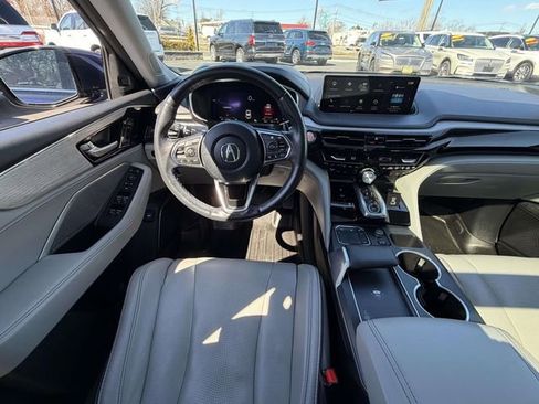 Used 2023 Acura MDX SH-AWD w/ Advance Package image 17