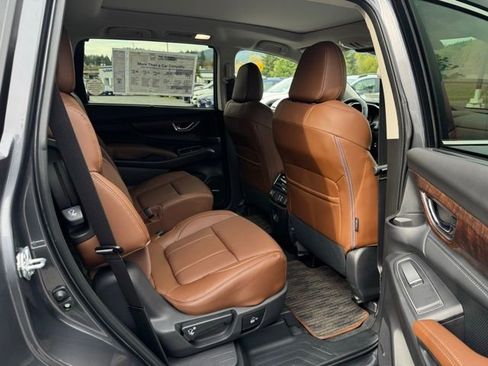 New 2025 Subaru Ascent Touring image 9