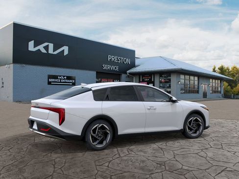 New 2025 Kia K4 EX image 6