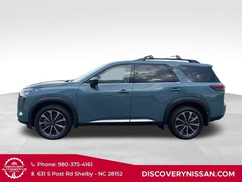 New 2026 Nissan Pathfinder Platinum AWD/4WD image 9