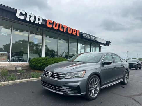 Used 2017 Volkswagen Passat 1.8T R-Line FWD image 1