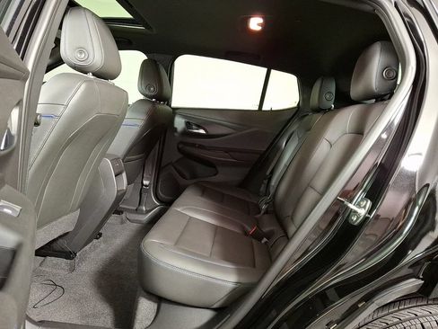 Used 2025 Buick Envista Sport Touring w/ Convenience I Package FWD image 13
