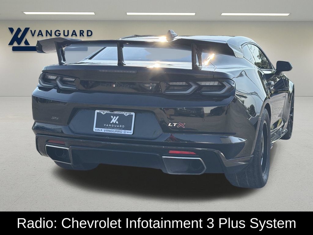 Used 2020 Chevrolet Camaro SS RWD image 5