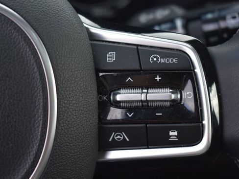 Used 2023 Kia Sorento SX image 28