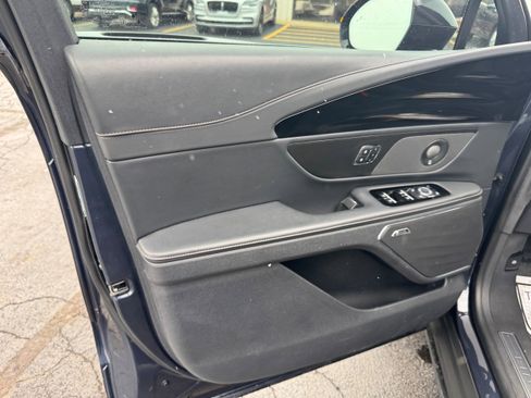 Used 2024 Lincoln Nautilus Reserve w/ Equipment Group 202A image 11