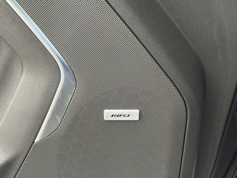 Used 2021 Chevrolet Tahoe Premier w/ Premium Package AWD/4WD image 16