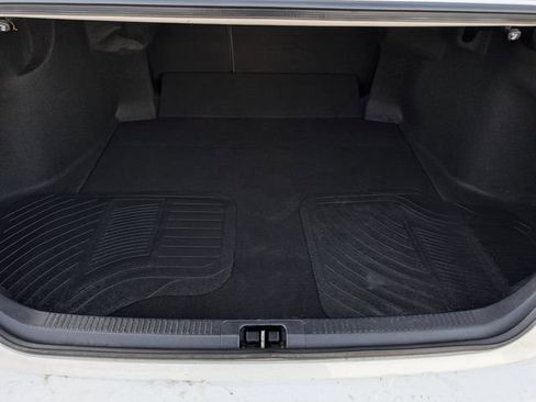 Used 2022 Toyota Camry LE FWD image 27