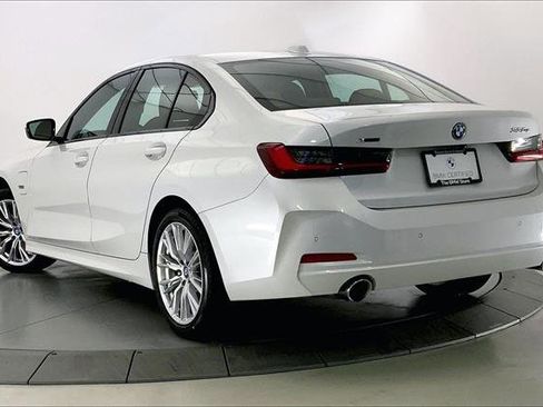 Certified 2023 BMW 330e xDrive w/ Premium Package image 10