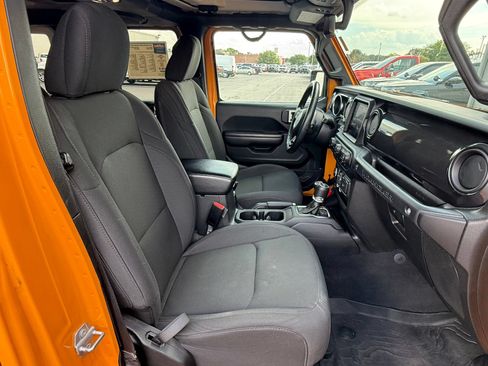 Used 2021 Jeep Wrangler Unlimited Sport AWD/4WD image 14
