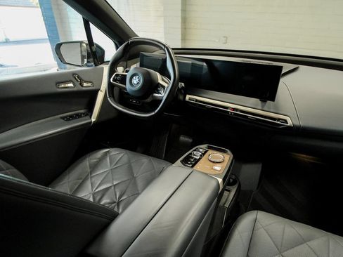 Used 2024 BMW iX M60 w/ Luxury Package AWD/4WD image 14