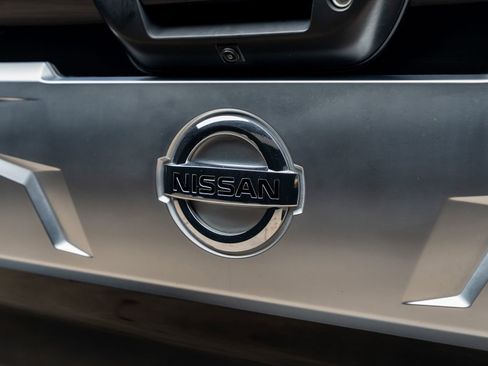 Used 2021 Nissan Titan Platinum Reserve w/ Moonroof Package RWD image 20