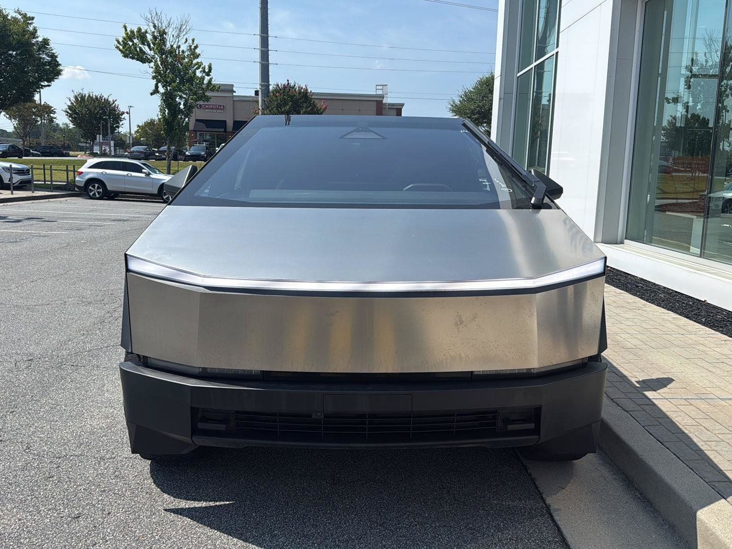 Used 2024 Tesla Cybertruck AWD Crew Cab image 3