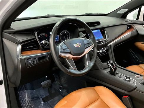 Used 2023 Cadillac XT5 Premium Luxury image 14