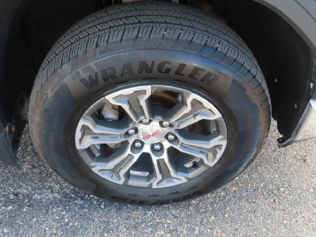 Used 2020 GMC Sierra 1500 SLE w/ SLE Value Package AWD/4WD image 15