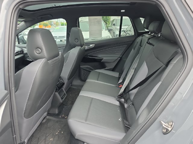 Certified 2023 Volkswagen ID.4 Pro S AWD/4WD image 12