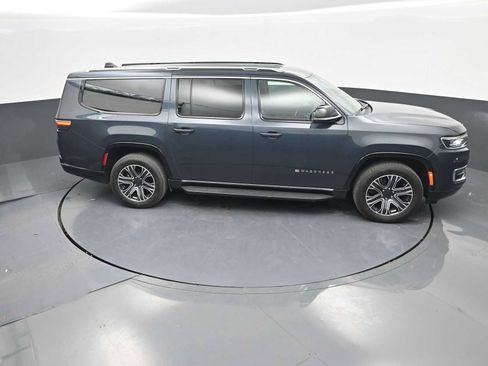 Used 2024 Jeep Wagoneer L Series II w/ Flexible Seating Group AWD/4WD image 45