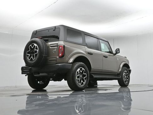 Certified 2026 Ford Bronco Outer Banks AWD/4WD image 50