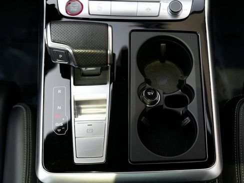 Used 2022 Audi SQ8 Prestige w/ Prestige Package image 45