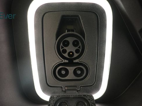 Used 2022 Rivian R1T Adventure AWD/4WD image 10