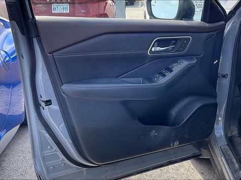 Used 2022 Nissan Rogue Platinum w/ Head-Up Display Package FWD image 21