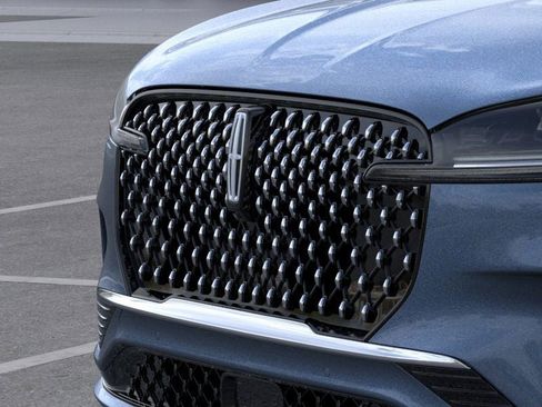 New 2026 Lincoln Aviator Black Label w/ Dynamic Handling Package image 17