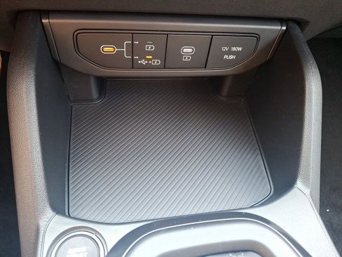 New 2026 Kia K4 FWD image 16