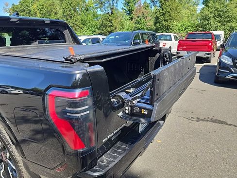 Used 2026 GMC Sierra EV Denali AWD/4WD image 60