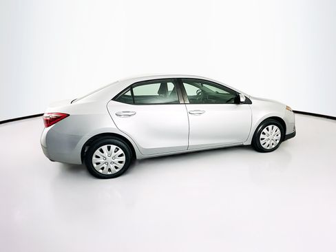 Used 2018 Toyota Corolla LE FWD image 10