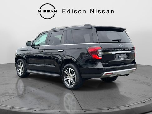 Used 2024 Ford Expedition Limited image 5