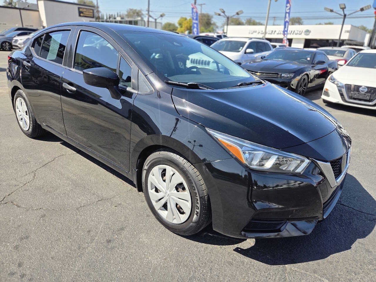 Used 2020 Nissan Versa S FWD image 5