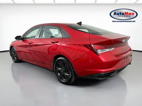 Used 2022 Hyundai Elantra SEL w/ Convenience Package image 5