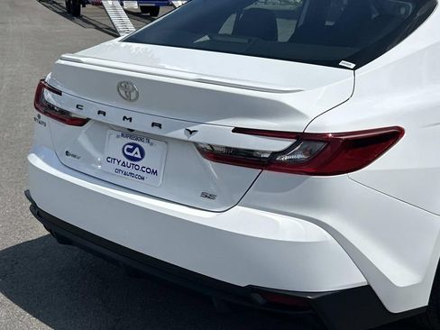 Used 2026 Toyota Camry SE FWD image 13