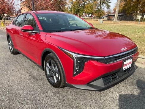 New 2025 Kia K4 LXS image 8