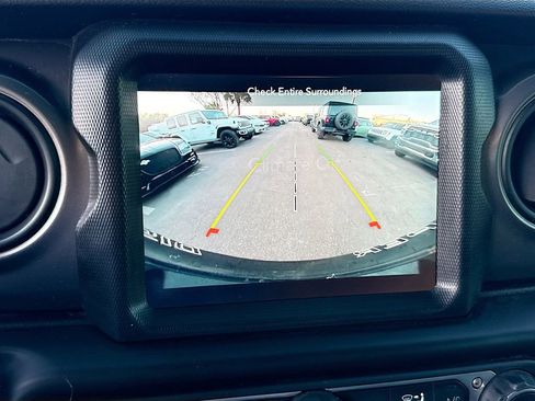 Used 2021 Jeep Wrangler Willys image 15