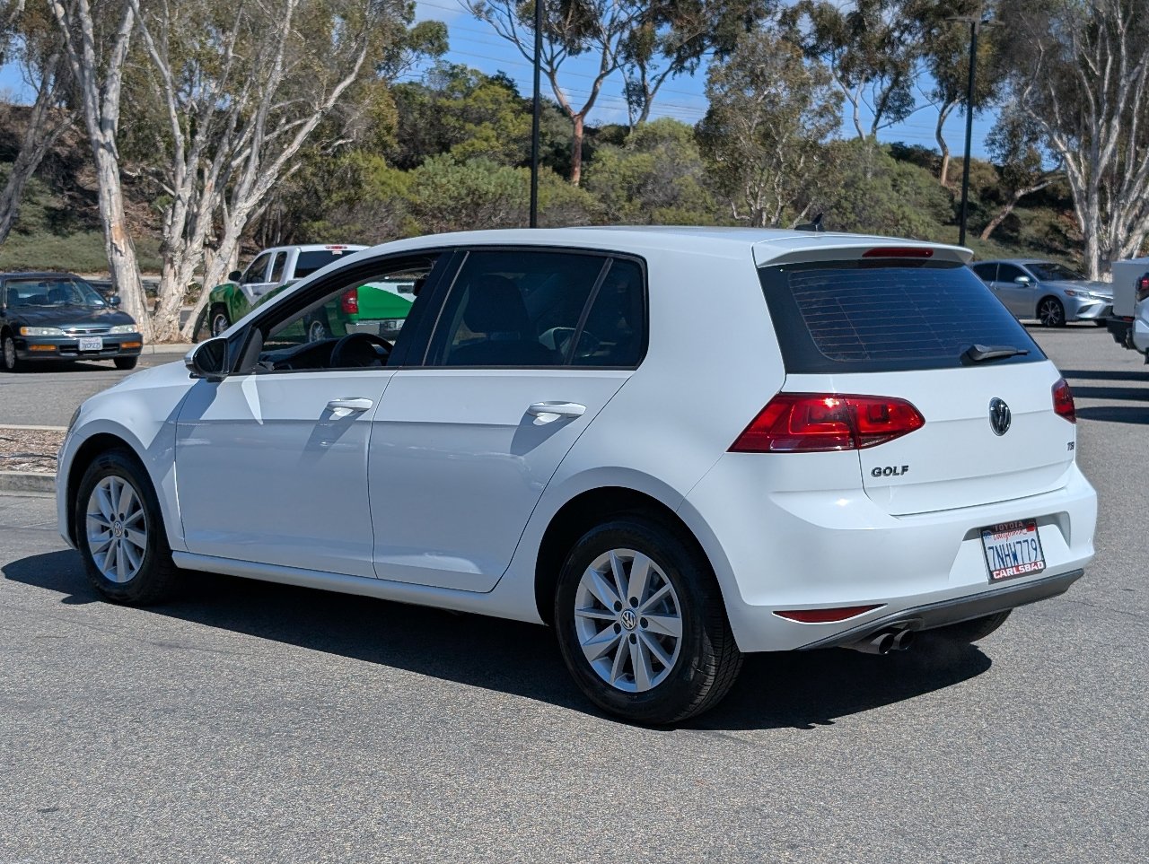 Used 2016 Volkswagen Golf S FWD image 12