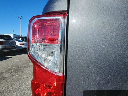 Used 2019 Nissan Titan PRO-4X image 12