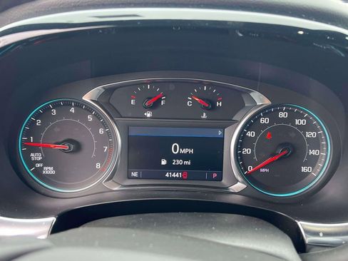 Used 2023 Chevrolet Traverse LT image 27