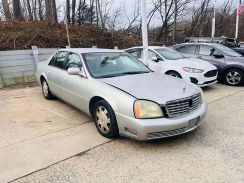 Used 2004 Cadillac De Ville w/ Equipment Group image 3