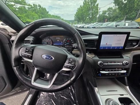 Used 2020 Ford Explorer Limited w/ Class III Trailer Tow Package AWD/4WD image 24