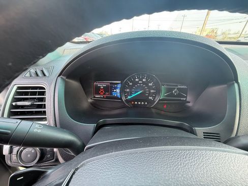 Used 2017 Ford Explorer XLT w/ Equipment Group 201A image 17
