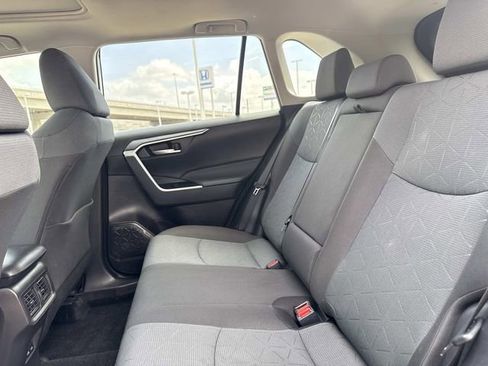 Used 2025 Toyota RAV4 XLE w/ Convenience Package FWD image 16
