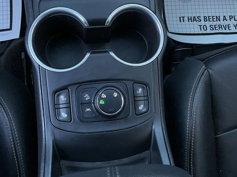 Used 2020 GMC Terrain SLT image 29