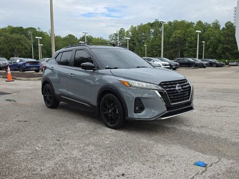 Certified 2024 Nissan Kicks SR w/ SR Premium Package FWD image 2